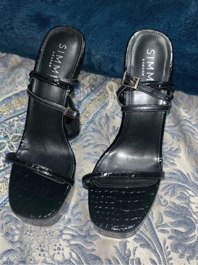 SIMMI London Black Croc-Effect Strappy Block Heel Sandals